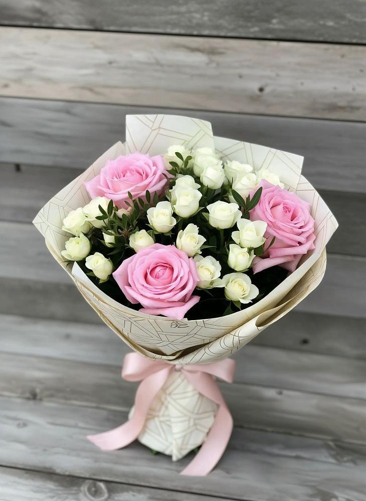 Букет цветов из: Розы в Весьегонске