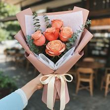 Букет цветов из:  Розы в Весьегонске