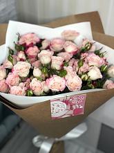 Букет цветов из:  Розы в Весьегонске