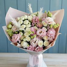 Букет цветов из:  Альстромерии и Розы в Весьегонске